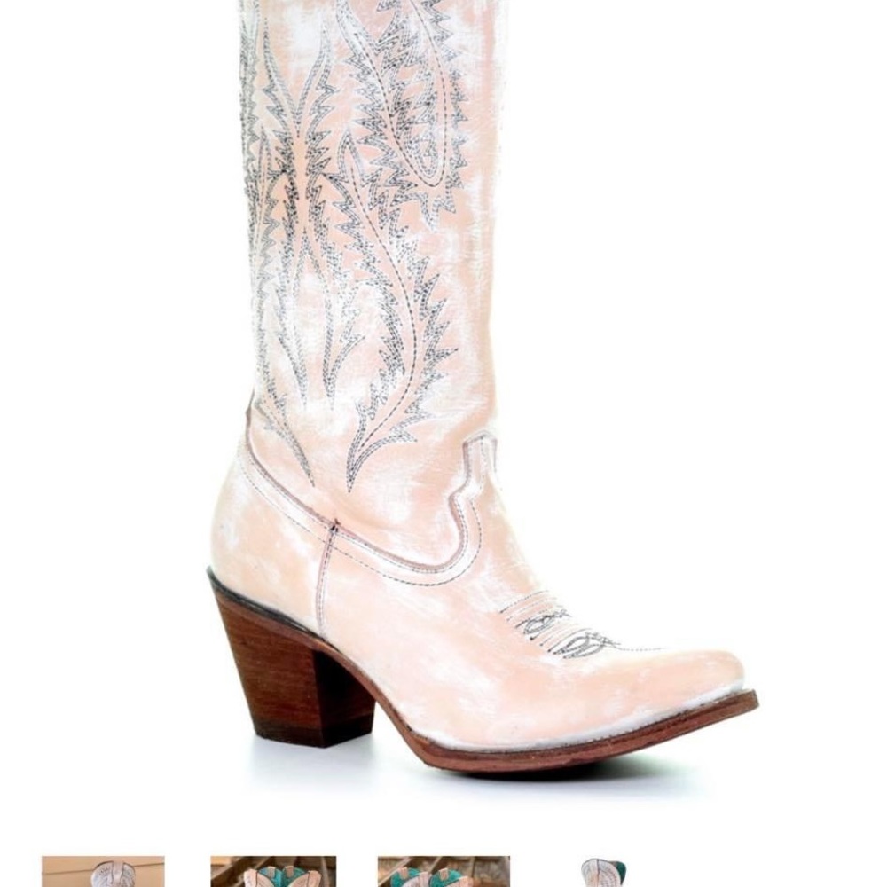 Corral Boots - Picture 2 of 6